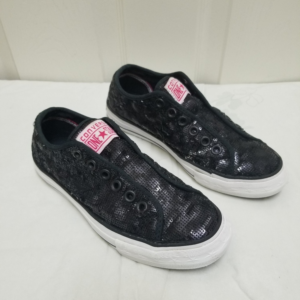 Converse One Star With Sequins Embellishments